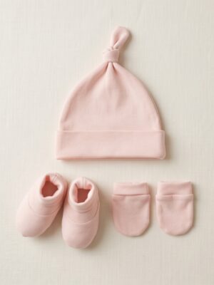 snugbug-hats-socks-mitten-set-pink