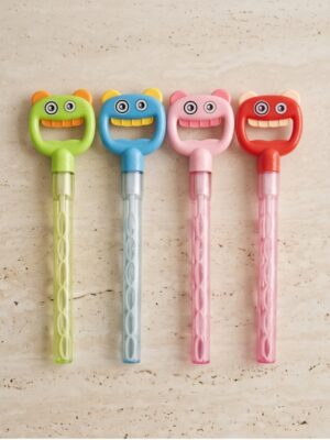 kids-soap-bubble-blow-sticks